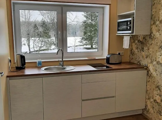 Aemmamoori Maja - Mother-in-law's House Konukevi