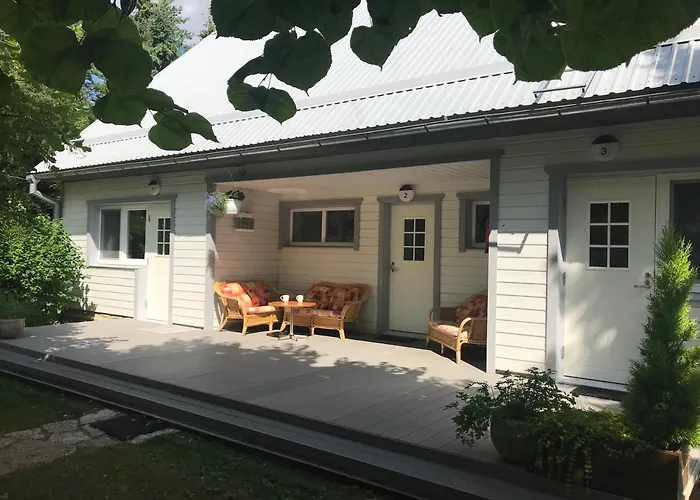 Aemmamoori Maja - Mother-in-law's House Palmse